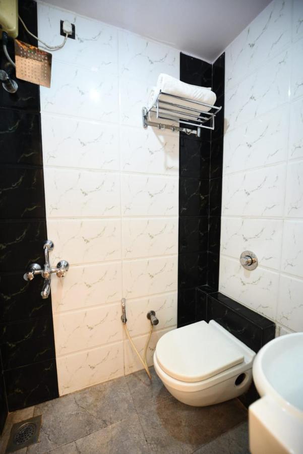 Lalsai Residency Andheri Mumbai Exterior foto