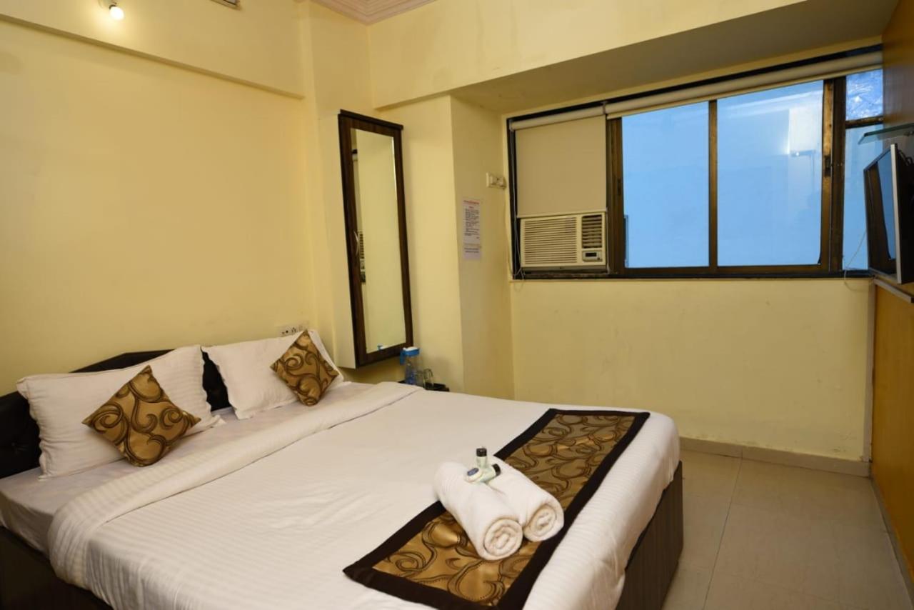 Lalsai Residency Andheri Mumbai Exterior foto
